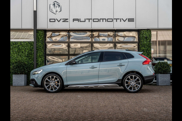Volvo V40 Cross Country 1.5 T3 Aut. Momentum | Blis | 18" LMV | Winter Pack