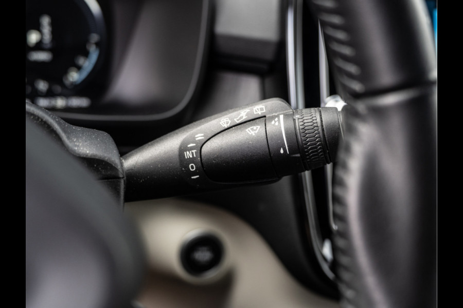 Volvo XC40 1.5 T5 Twin Engine Inscription | Leder | Trekhaak | H/K Sound |