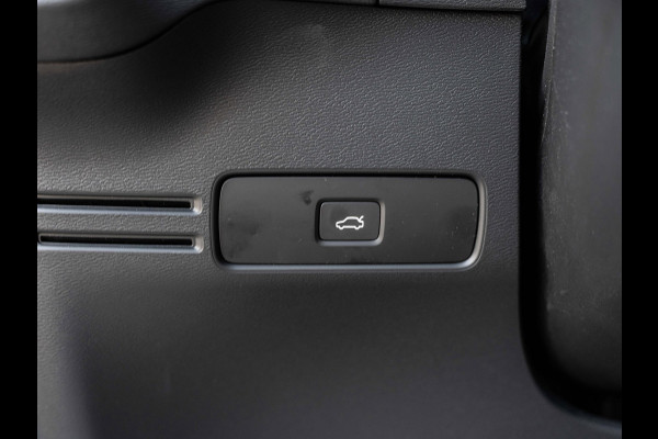 Volvo XC40 Recharge Twin Ultimate 78 kWh | SOH 90% | Pano | Camera | 20" LMV |