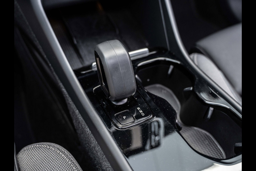 Volvo XC40 Recharge Twin Ultimate 78 kWh | SOH 90% | Pano | Camera | 20" LMV |