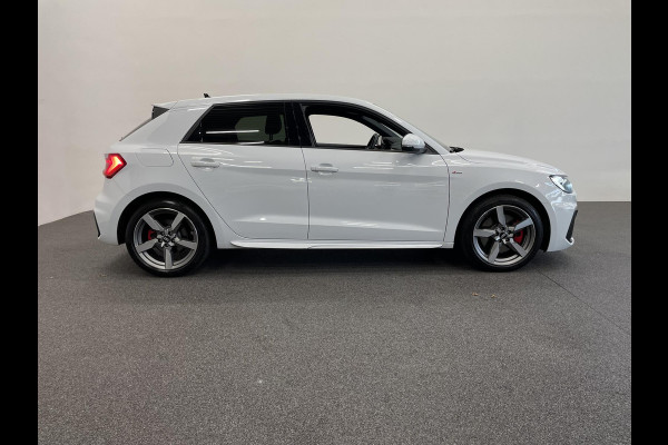Audi A1 Sportback 2.0T 200 pk Automaat 40 TFSI S Line S-Line Interieur + Alcantara Full LED PDC VA+ Camera Cruise Control 17" Navi Virtual Cockpit