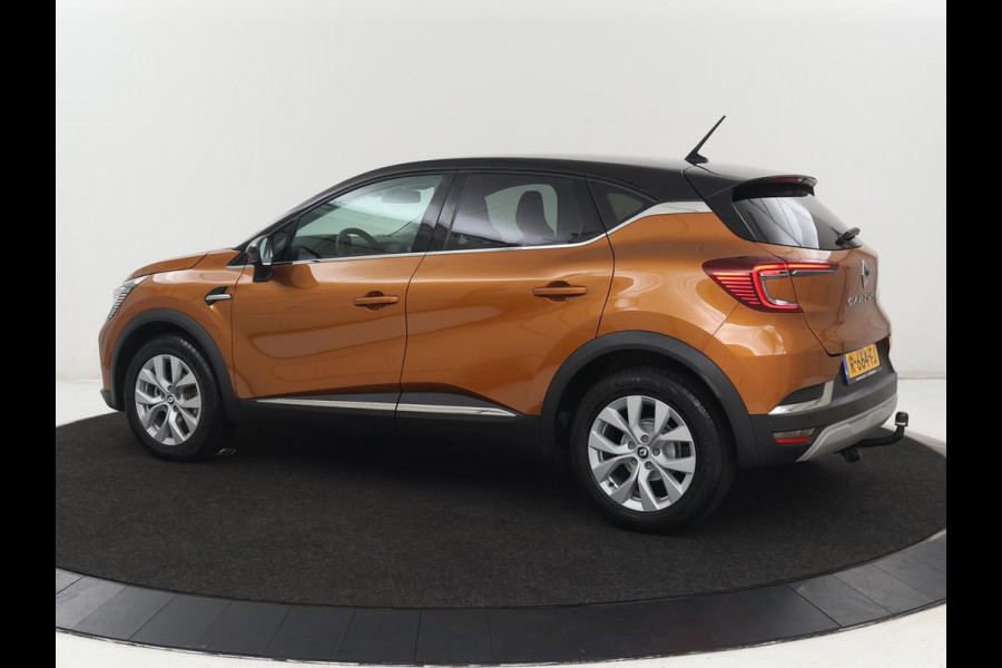 Renault Captur 1.3 TCe 140 Intens | Trekhaak | Carplay | Camera | Half leder | Full LED | Keyless | Climate control | Navigatie | Sfeerverlichting | Cruise control | Bluetooth | Parkeerhulp | Origineel NL
