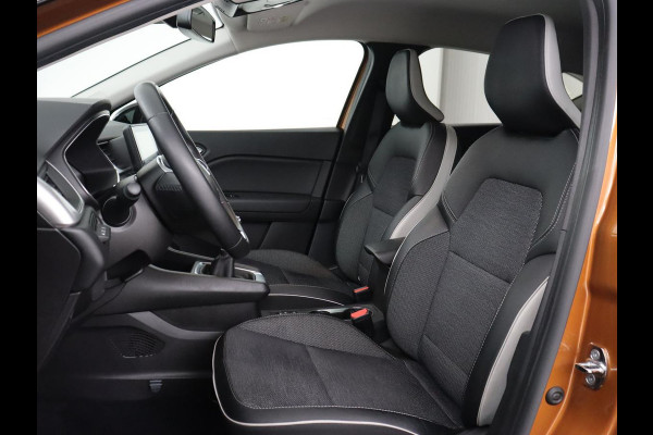 Renault Captur 1.3 TCe 140 Intens | Trekhaak | Carplay | Camera | Half leder | Full LED | Keyless | Climate control | Navigatie | Sfeerverlichting | Cruise control | Bluetooth | Parkeerhulp | Origineel NL