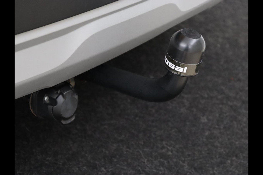 Renault Captur 1.3 TCe 140 Intens | Trekhaak | Carplay | Camera | Half leder | Full LED | Keyless | Climate control | Navigatie | Sfeerverlichting | Cruise control | Bluetooth | Parkeerhulp | Origineel NL