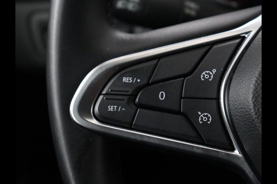 Renault Captur 1.3 TCe 140 Intens | Trekhaak | Carplay | Camera | Half leder | Full LED | Keyless | Climate control | Navigatie | Sfeerverlichting | Cruise control | Bluetooth | Parkeerhulp | Origineel NL