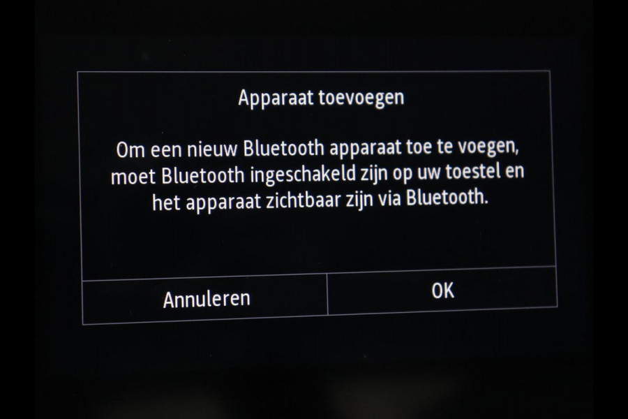 Renault Captur 1.3 TCe 140 Intens | Trekhaak | Carplay | Camera | Half leder | Full LED | Keyless | Climate control | Navigatie | Sfeerverlichting | Cruise control | Bluetooth | Parkeerhulp | Origineel NL