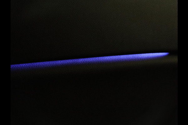 Renault Captur 1.3 TCe 140 Intens | Trekhaak | Carplay | Camera | Half leder | Full LED | Keyless | Climate control | Navigatie | Sfeerverlichting | Cruise control | Bluetooth | Parkeerhulp | Origineel NL