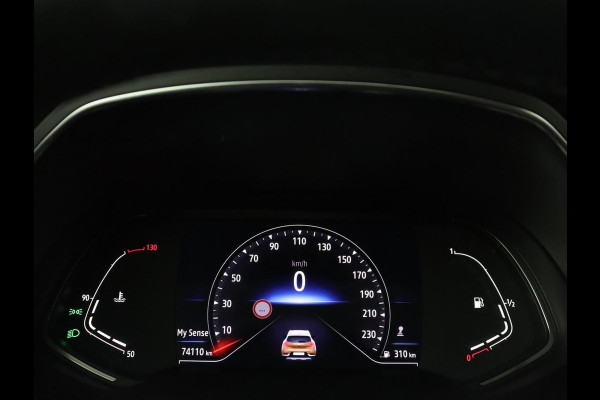 Renault Captur 1.3 TCe 140 Intens | Trekhaak | Carplay | Camera | Half leder | Full LED | Keyless | Climate control | Navigatie | Sfeerverlichting | Cruise control | Bluetooth | Parkeerhulp | Origineel NL