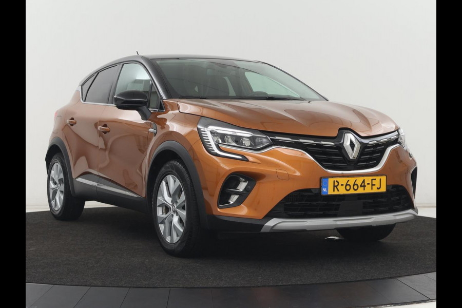 Renault Captur 1.3 TCe 140 Intens | Trekhaak | Carplay | Camera | Half leder | Full LED | Keyless | Climate control | Navigatie | Sfeerverlichting | Cruise control | Bluetooth | Parkeerhulp | Origineel NL