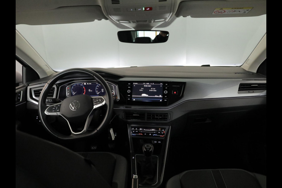 Volkswagen Polo 1.0 TSI Style 95 PK | Navigatie | Matrix koplampen | Stoelverwarming |