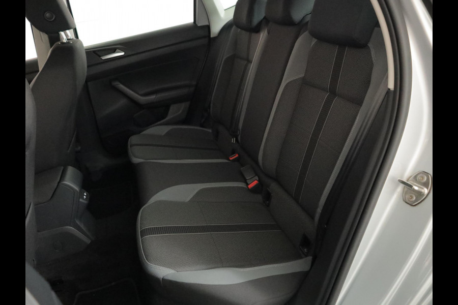 Volkswagen Polo 1.0 TSI Style 95 PK | Navigatie | Matrix koplampen | Stoelverwarming |