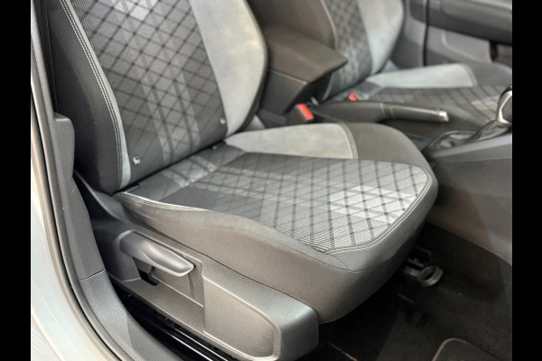 Volkswagen Polo 1.0 TSI R-Line | 110PK | IQ.Drive pakket | Virtual | Full LED Matrix Beam | Camera | Discover Pro | Clima |Ambient