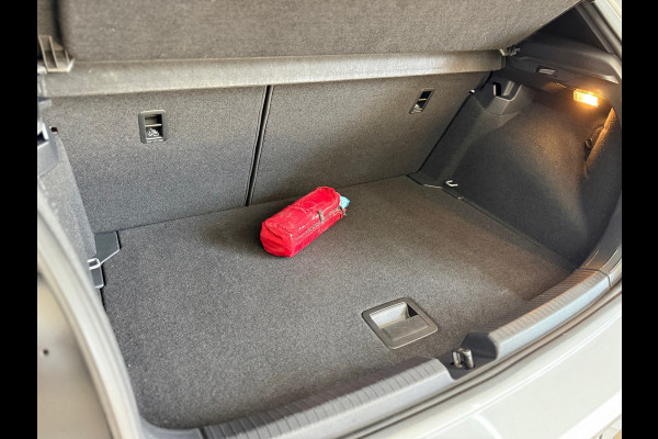 Volkswagen Polo 1.0 TSI R-Line | 110PK | IQ.Drive pakket | Virtual | Full LED Matrix Beam | Camera | Discover Pro | Clima |Ambient