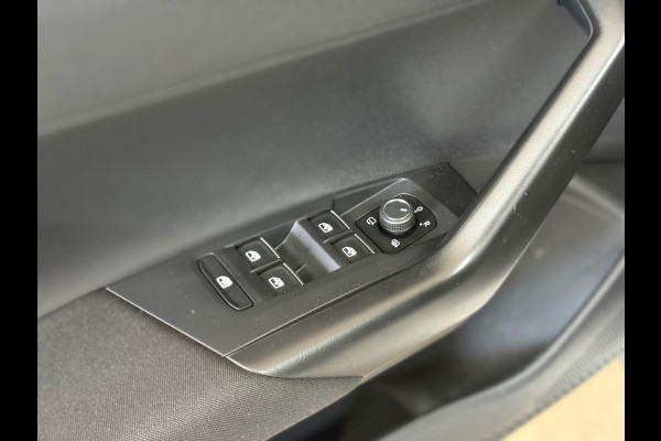 Volkswagen Polo 1.0 TSI R-Line | 110PK | IQ.Drive pakket | Virtual | Full LED Matrix Beam | Camera | Discover Pro | Clima |Ambient