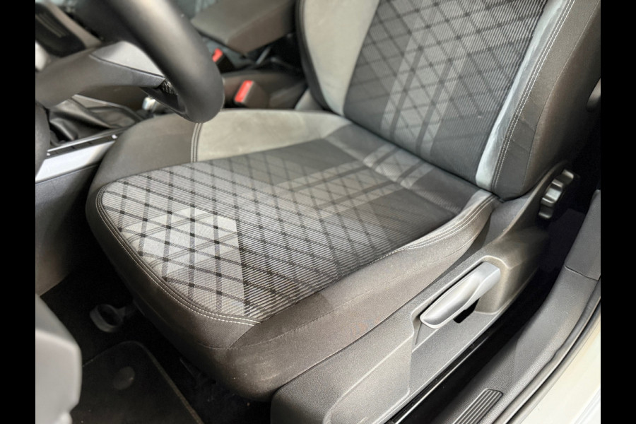 Volkswagen Polo 1.0 TSI R-Line | 110PK | IQ.Drive pakket | Virtual | Full LED Matrix Beam | Camera | Discover Pro | Clima |Ambient