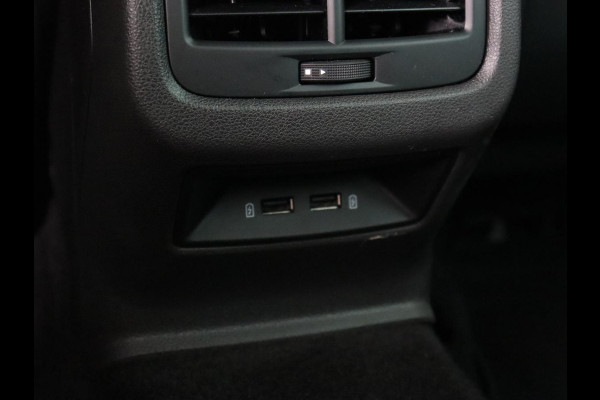 Seat Leon 1.5 TSI FR Intense | 1e eigenaar | Stoelverwarming | Carplay | Beats Pack | Full LED | Virtual Cockpit | Keyless | Climate control | Parkeerhulp | Cruise control | Navigatie
