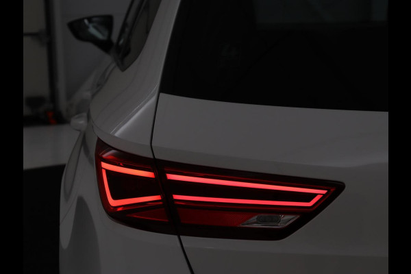 Seat Leon 1.5 TSI FR Intense | 1e eigenaar | Stoelverwarming | Carplay | Beats Pack | Full LED | Virtual Cockpit | Keyless | Climate control | Parkeerhulp | Cruise control | Navigatie