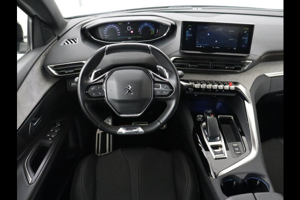 Peugeot 3008 1.6 HYbrid 225 GT Line | SOH 89% | Adaptive cruise | Half leder | Camera | Navigatie | Carplay | Dodehoek detectie | Digital Cockpit | Climate control | Bluetooth | PHEV | Plug In