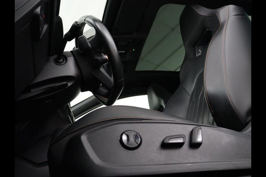 CUPRA Formentor 1.4 eHybrid VZ Performance | SOH 89% | Panoramadak | Leder | Stoelverwarming | Carplay | Sfeerverlichting | Adaptive cruise | Camera | Navigatie | Stuurverwarming | PHEV | Plug In