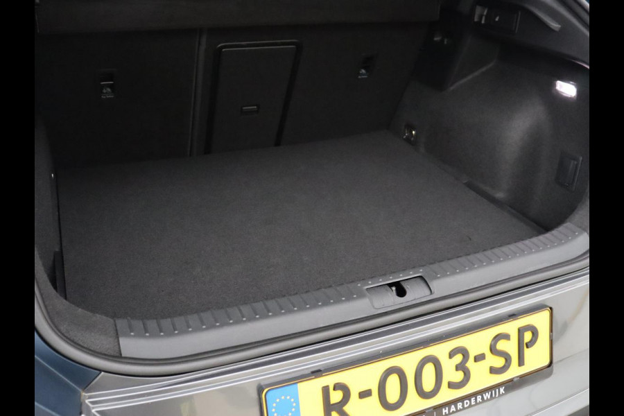 CUPRA Formentor 1.4 eHybrid VZ Performance | SOH 89% | Panoramadak | Leder | Stoelverwarming | Carplay | Sfeerverlichting | Adaptive cruise | Camera | Navigatie | Stuurverwarming | PHEV | Plug In