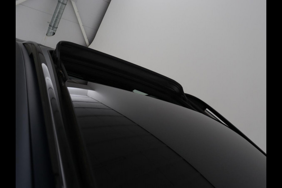 CUPRA Formentor 1.4 eHybrid VZ Performance | SOH 89% | Panoramadak | Leder | Stoelverwarming | Carplay | Sfeerverlichting | Adaptive cruise | Camera | Navigatie | Stuurverwarming | PHEV | Plug In