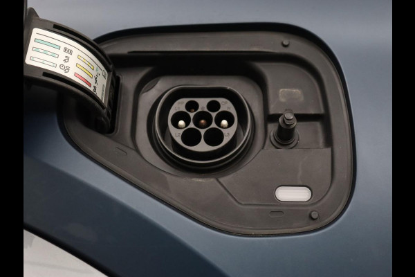 CUPRA Formentor 1.4 eHybrid VZ Performance | SOH 89% | Panoramadak | Leder | Stoelverwarming | Carplay | Sfeerverlichting | Adaptive cruise | Camera | Navigatie | Stuurverwarming | PHEV | Plug In