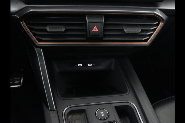 CUPRA Formentor 1.4 eHybrid VZ Performance | SOH 89% | Panoramadak | Leder | Stoelverwarming | Carplay | Sfeerverlichting | Adaptive cruise | Camera | Navigatie | Stuurverwarming | PHEV | Plug In