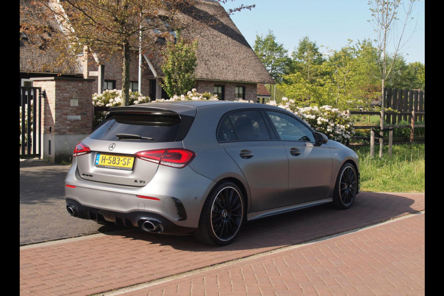 Mercedes-Benz A-Klasse AMG 35 4MATIC Edition 1 | Head-Up Display | Burmester | Camera | Sfeerverlichting | Schaalstoelen |