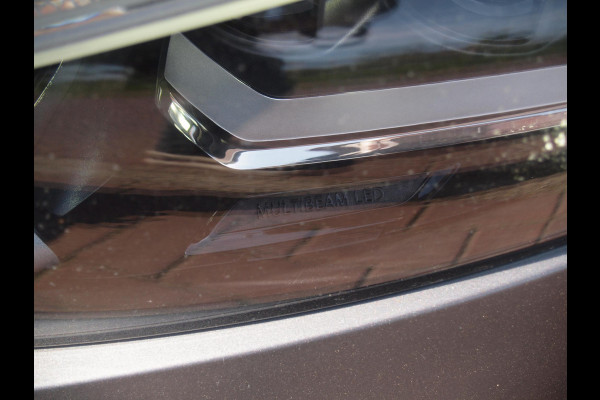 Mercedes-Benz A-Klasse AMG 35 4MATIC Edition 1 | Head-Up Display | Burmester | Camera | Sfeerverlichting | Schaalstoelen |