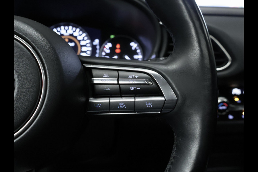 Mazda CX-30 2.0 e-SkyActiv-X M Hybrid Luxury Sport (SCHUIFDAK,APPLE CARPLAY,CAMERA,NAVI,STOEL/STUUR VERWARMING,GETINT,LEDER,LED)