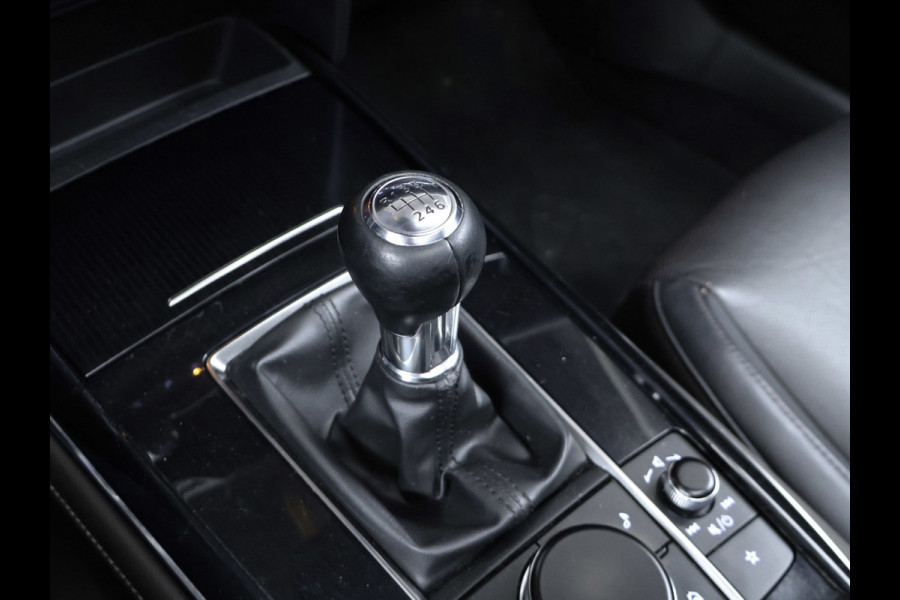 Mazda CX-30 2.0 e-SkyActiv-X M Hybrid Luxury Sport (SCHUIFDAK,APPLE CARPLAY,CAMERA,NAVI,STOEL/STUUR VERWARMING,GETINT,LEDER,LED)