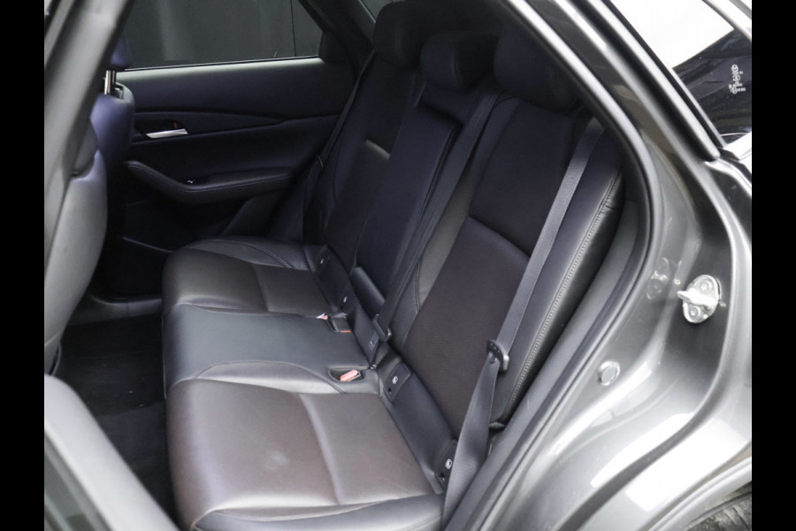 Mazda CX-30 2.0 e-SkyActiv-X M Hybrid Luxury Sport (SCHUIFDAK,APPLE CARPLAY,CAMERA,NAVI,STOEL/STUUR VERWARMING,GETINT,LEDER,LED)