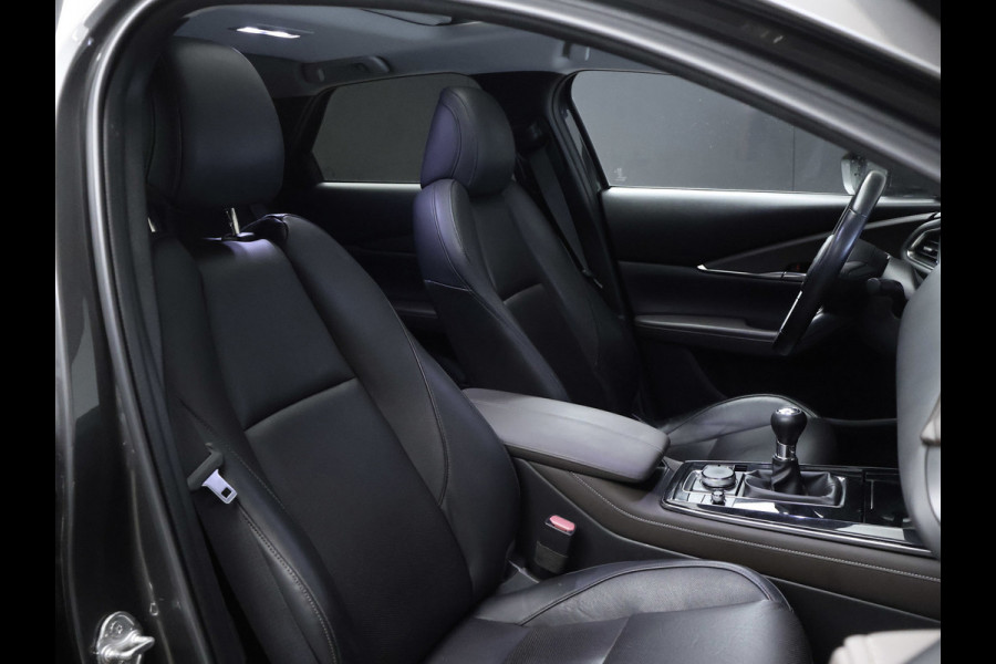 Mazda CX-30 2.0 e-SkyActiv-X M Hybrid Luxury Sport (SCHUIFDAK,APPLE CARPLAY,CAMERA,NAVI,STOEL/STUUR VERWARMING,GETINT,LEDER,LED)
