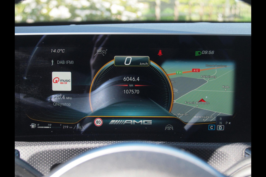 Mercedes-Benz A-Klasse AMG 35 4MATIC Edition 1 | Head-Up Display | Burmester | Camera | Sfeerverlichting | Schaalstoelen |