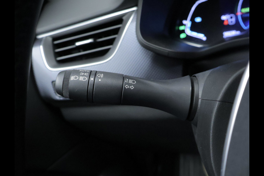 Renault Arkana 1.6 E-Tech Hybrid 145 Zen Sport (APPLE CARPLAY,NAVI,CAMERA,PDC,CLIMATE,CRUISE,GETINT,LED,SPORTSTOELEN,LM VELGEN)