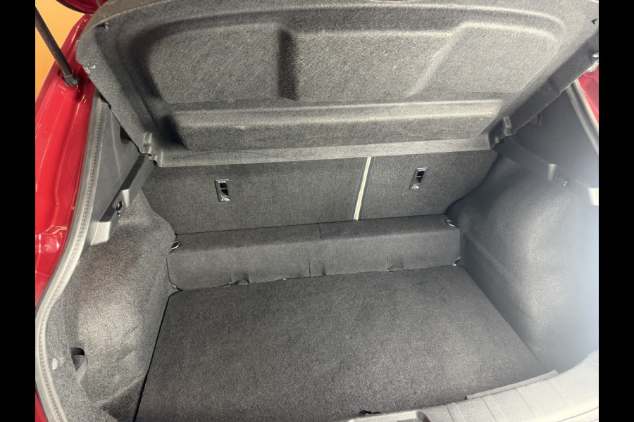 Nissan QASHQAI 1.2 Acenta lage km stand! | lmv 18 inch | leer/alcantara | trekhaak | cruise control