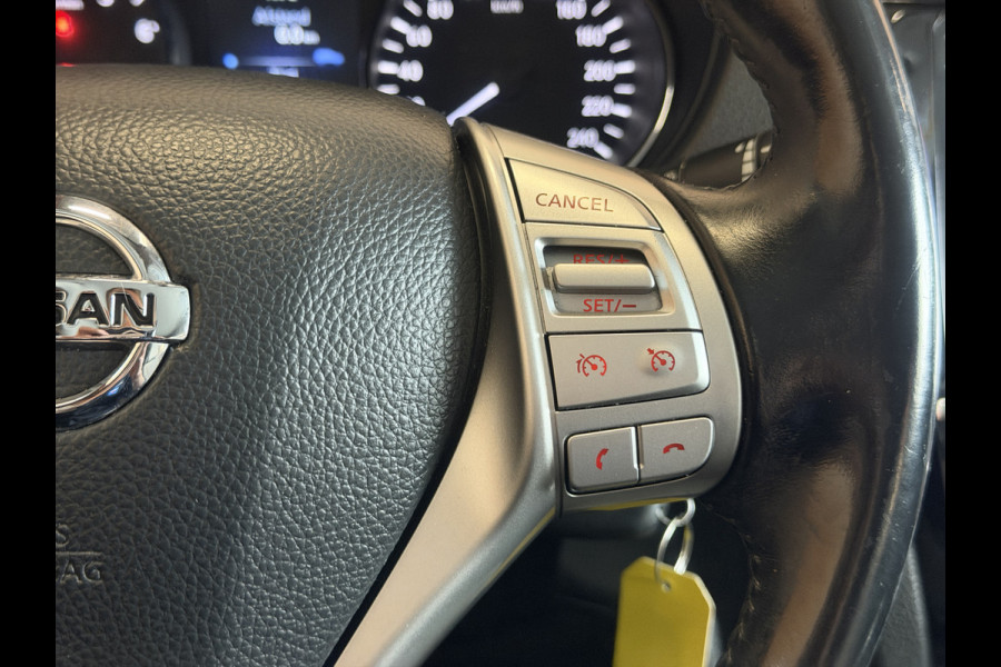 Nissan QASHQAI 1.2 Acenta lage km stand! | lmv 18 inch | leer/alcantara | trekhaak | cruise control