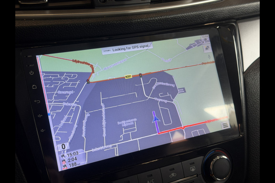 Nissan QASHQAI 1.2 Acenta lage km stand! | lmv 18 inch | leer/alcantara | trekhaak | cruise control