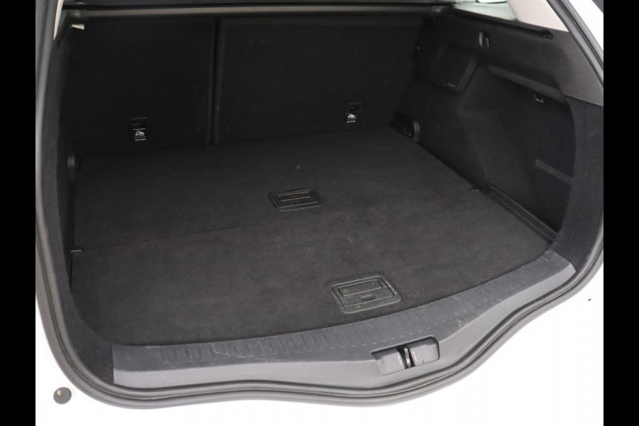 Renault Mégane 1.3 TCe Business Zen | Automaat | Camera | Keyless | Navigatie | Full LED | Climate control | Half leder | Parkeerhulp | Cruise control | Bluetooth