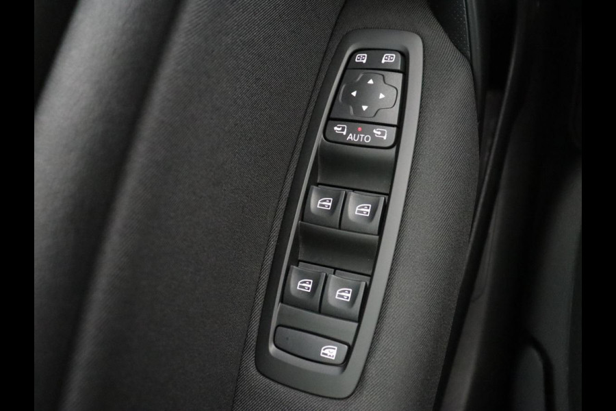 Renault Mégane 1.3 TCe Business Zen | Automaat | Camera | Keyless | Navigatie | Full LED | Climate control | Half leder | Parkeerhulp | Cruise control | Bluetooth