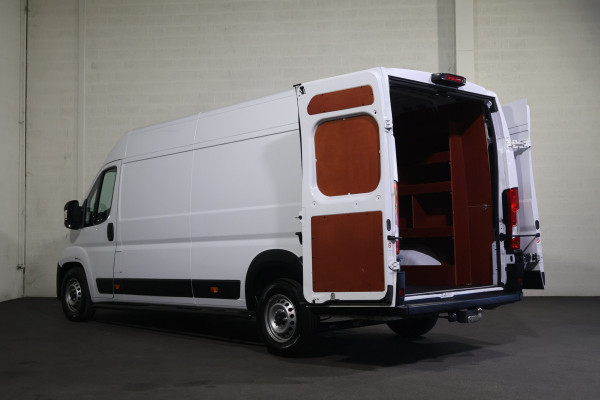 Peugeot Boxer 2.2 BlueHDi 180pk L4 H2 Automaat Airco Navigatie Camera