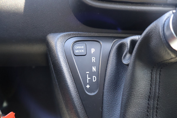 Peugeot Boxer 2.2 BlueHDi 180pk L4 H2 Automaat Airco Navigatie Camera