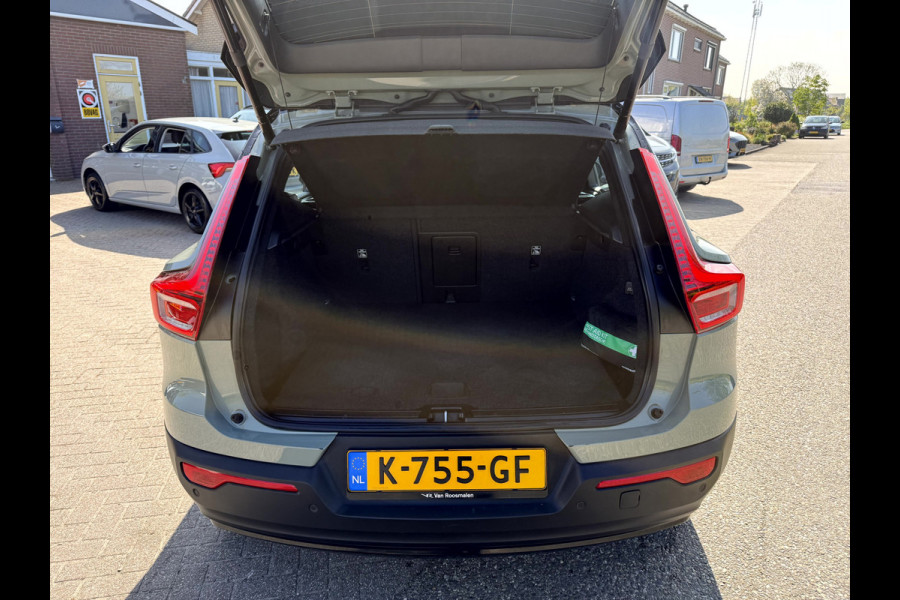 Volvo XC40 Recharge P8 AWD R-Design SOH 92.3%, Leer, Camera, Trekhaak
