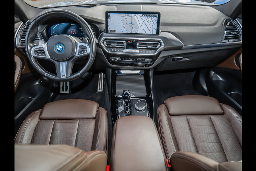 BMW X3 xDrive30e M-SPORT ** LED, BRUIN LEDER, PANORAMA, ACC, TREKH, 19-inch LMV ** UNFALLFREI - DEALER ONDERH ** ** INFORMEER OOK NAAR ONZE AANTREKKELIJKE FINANCIAL-LEASE TARIEVEN **