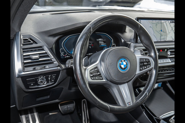 BMW X3 xDrive30e M-SPORT ** LED, BRUIN LEDER, PANORAMA, ACC, TREKH, 19-inch LMV ** UNFALLFREI - DEALER ONDERH ** ** INFORMEER OOK NAAR ONZE AANTREKKELIJKE FINANCIAL-LEASE TARIEVEN **