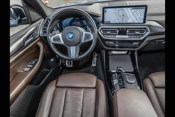BMW X3 xDrive30e M-SPORT ** LED, BRUIN LEDER, PANORAMA, ACC, TREKH, 19-inch LMV ** UNFALLFREI - DEALER ONDERH ** ** INFORMEER OOK NAAR ONZE AANTREKKELIJKE FINANCIAL-LEASE TARIEVEN **