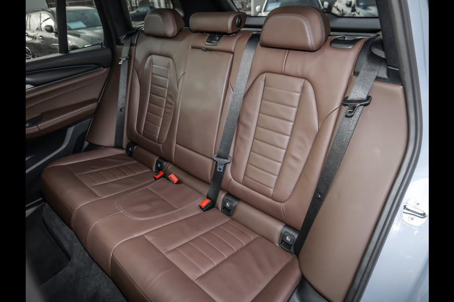 BMW X3 xDrive30e M-SPORT ** LED, BRUIN LEDER, PANORAMA, ACC, TREKH, 19-inch LMV ** UNFALLFREI - DEALER ONDERH ** ** INFORMEER OOK NAAR ONZE AANTREKKELIJKE FINANCIAL-LEASE TARIEVEN **
