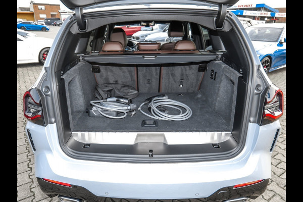 BMW X3 xDrive30e M-SPORT ** LED, BRUIN LEDER, PANORAMA, ACC, TREKH, 19-inch LMV ** UNFALLFREI - DEALER ONDERH ** ** INFORMEER OOK NAAR ONZE AANTREKKELIJKE FINANCIAL-LEASE TARIEVEN **