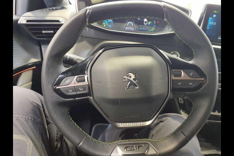 Peugeot e-208 EV GT 50 kWh | 7800 KM | Stoelverwarming | Full Options | WORDT VERWACHT!