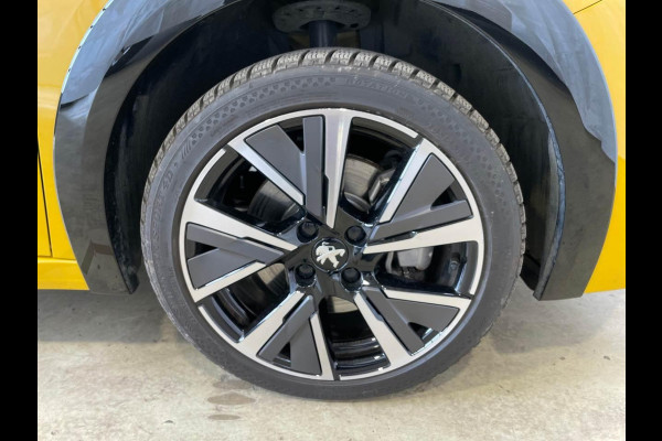 Peugeot e-208 EV GT 50 kWh | 7800 KM | Stoelverwarming | Full Options | WORDT VERWACHT!